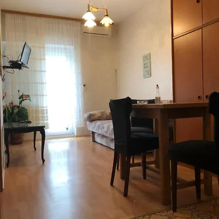 Irena Apartman